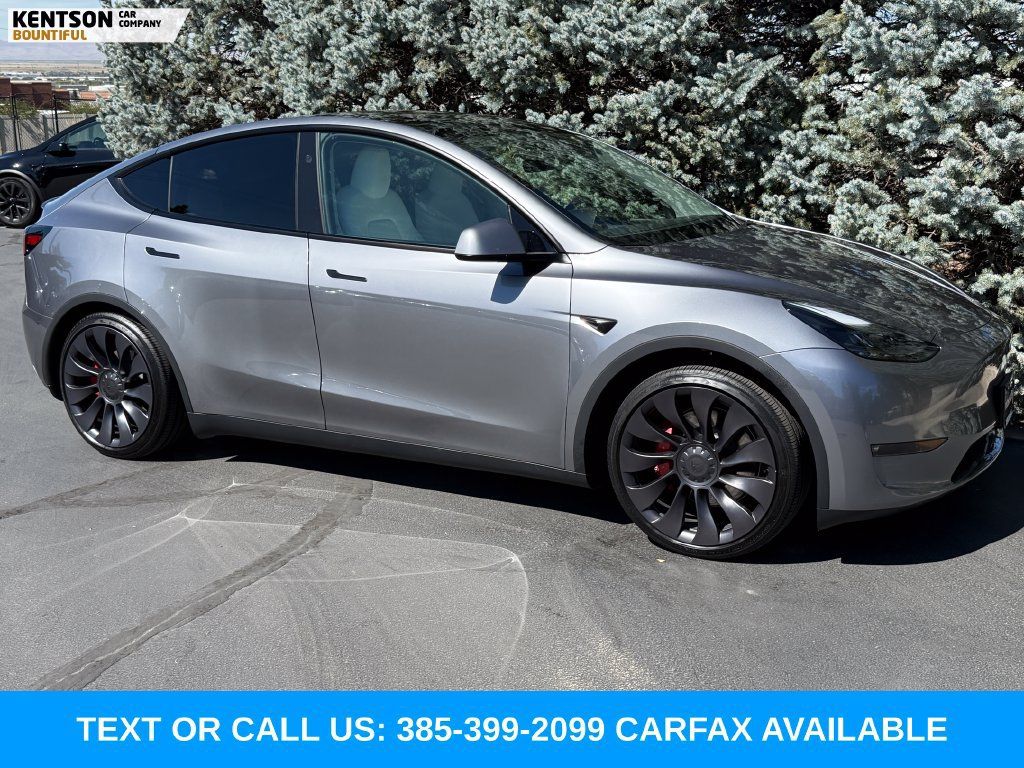 Used 2024 Tesla Model Y Performance AWD/4WD image 11