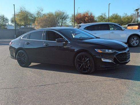 Used 2024 Chevrolet Malibu LT w/ Midnight Edition image 9