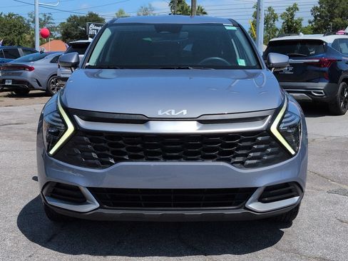 Certified 2025 Kia Sportage LX FWD image 9