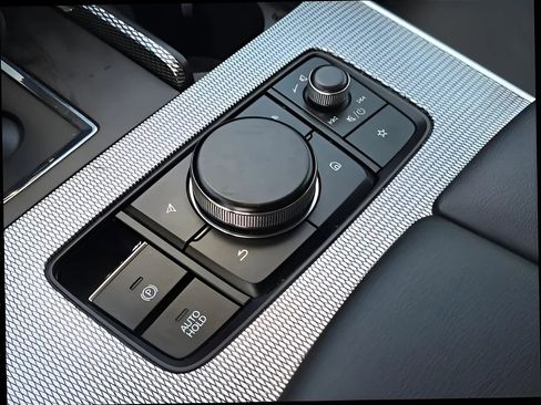 Used 2024 MAZDA CX-90 3.3 Turbo w/ Preferred Plus image 30