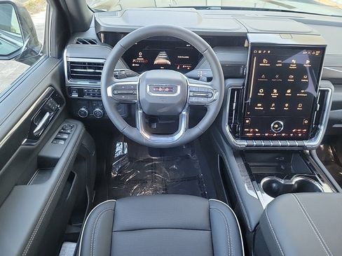 New 2026 GMC Yukon XL Elevation image 13