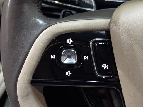 Used 2022 Lincoln Corsair Reserve w/ Equipment Group 201A image 22