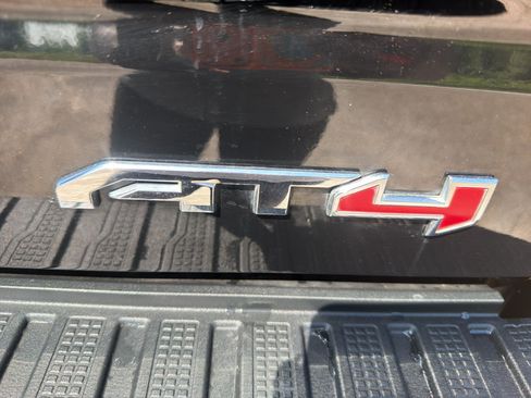 Used 2019 GMC Sierra 1500 AT4 w/ AT4 Premium Package AWD/4WD image 8
