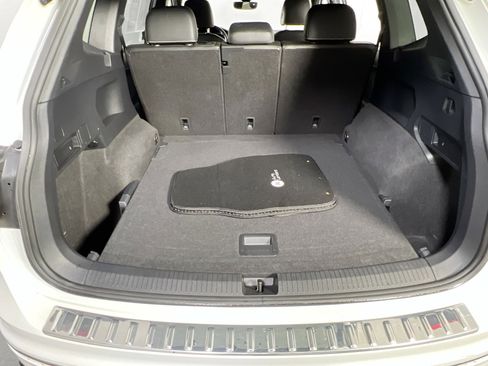 Used 2022 Volkswagen Tiguan SEL R-Line image 26