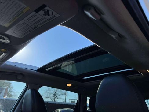 Used 2019 Nissan Rogue SL w/ Premium Package image 20