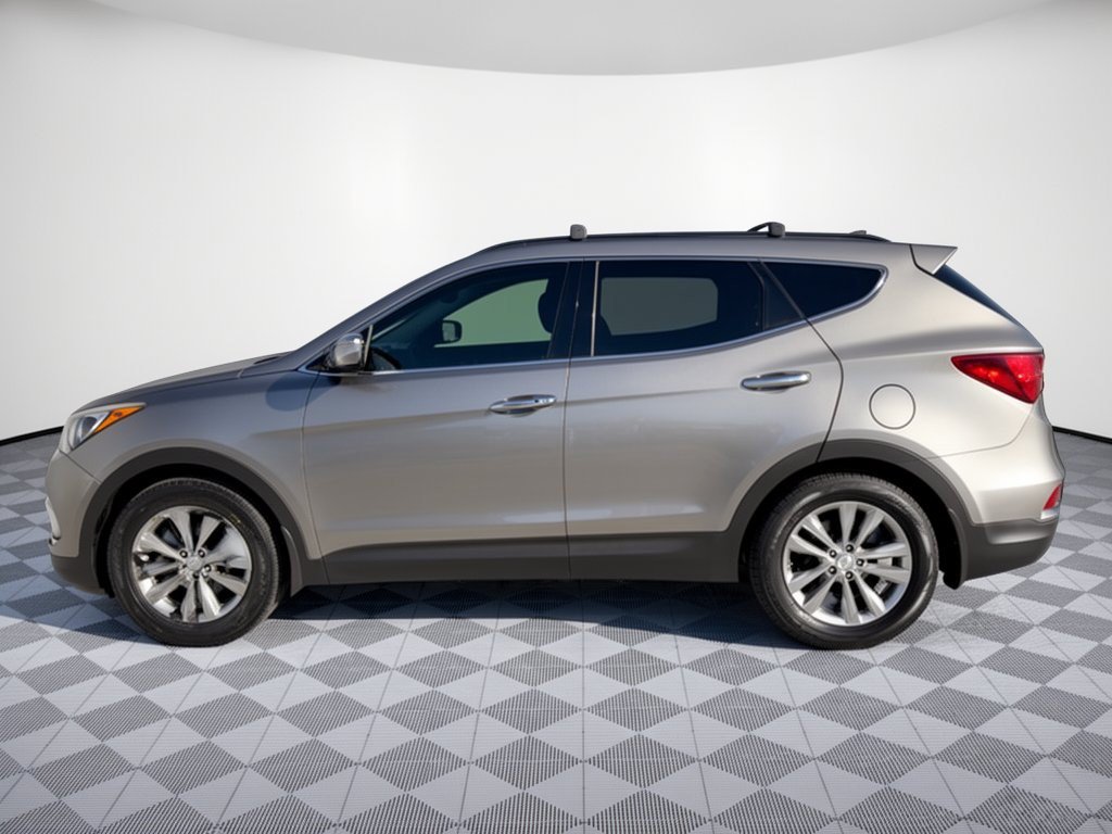 Used 2018 Hyundai Santa Fe Sport 2.0T FWD image 2