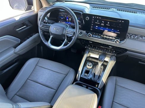 Used 2024 Chevrolet Colorado ZR2 w/ ZR2 Convenience Package III AWD/4WD image 11