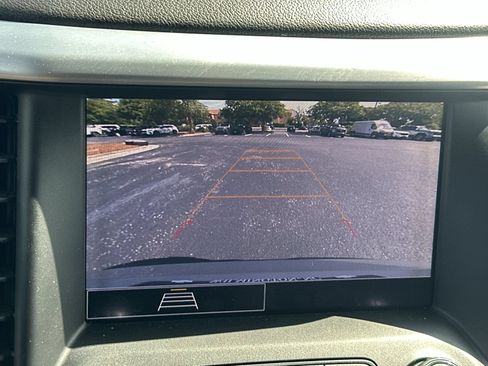 Used 2020 GMC Acadia SLE FWD image 27