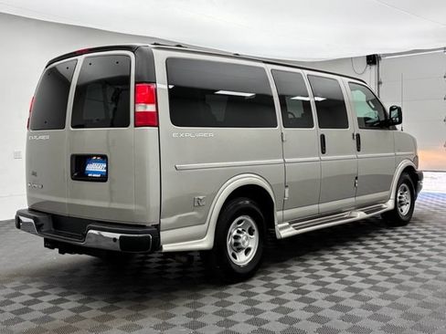 Used 2019 Chevrolet Express 2500 RWD image 8