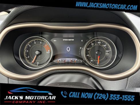 Used 2016 Jeep Cherokee Limited AWD/4WD image 19