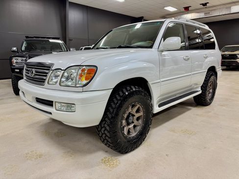 Used 2004 Lexus LX 470 image 8