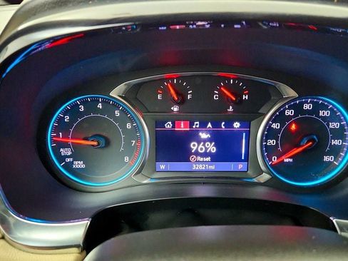 Used 2023 Chevrolet Traverse LT w/ LPO, Cargo Package AWD/4WD image 13