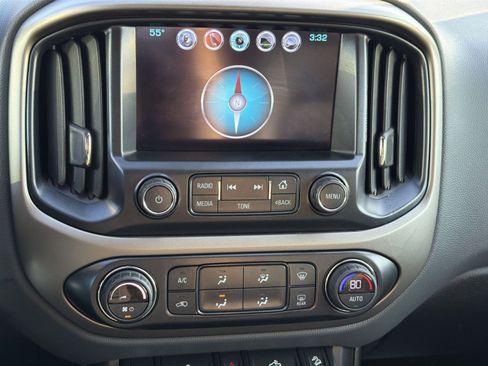 Used 2017 Chevrolet Colorado Z71 image 20