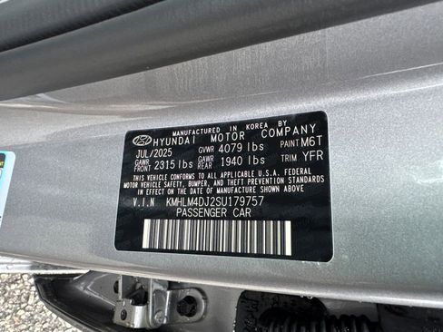 New 2025 Hyundai Elantra SEL image 23