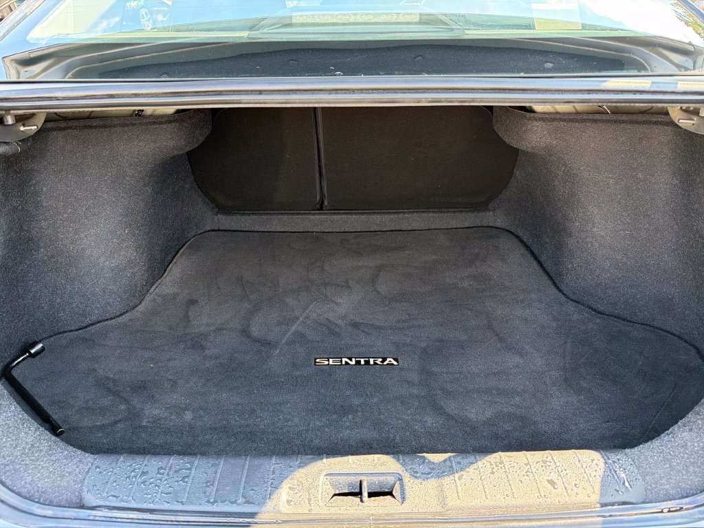 Used 2021 Nissan Sentra SR FWD image 17