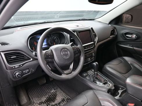 Used 2021 Jeep Cherokee Trailhawk w/ Premium Leather Package image 15