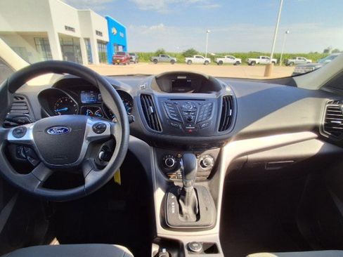 Used 2016 Ford Escape SE FWD image 17