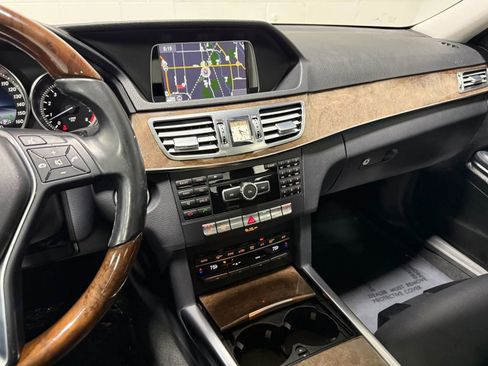 Used 2014 Mercedes-Benz E 350 4MATIC Sedan image 35