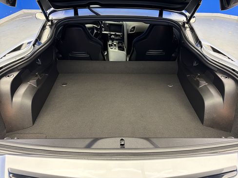 Used 2019 Chevrolet Corvette Stingray Coupe w/ 1LT image 31