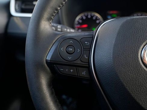 Used 2022 Toyota RAV4 XLE Premium image 43