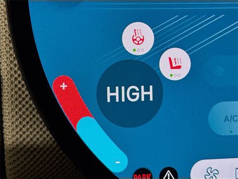 Certified 2025 MINI Cooper S image 18