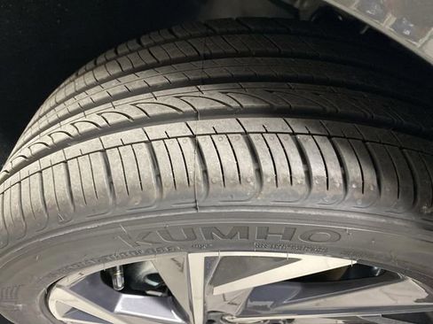 New 2025 Hyundai Elantra Sport image 31