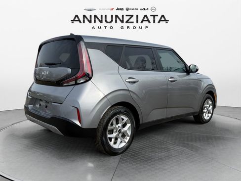 Certified 2025 Kia Soul LX w/ LX Technology Package image 5