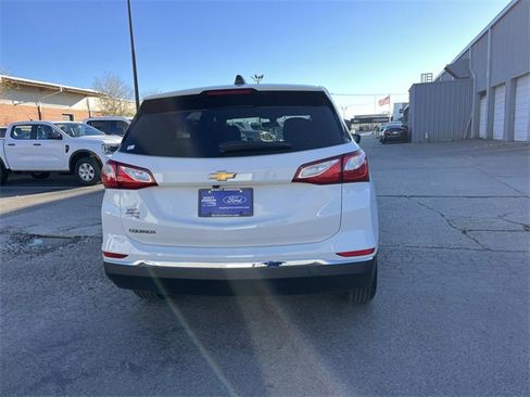 Used 2018 Chevrolet Equinox LS image 4