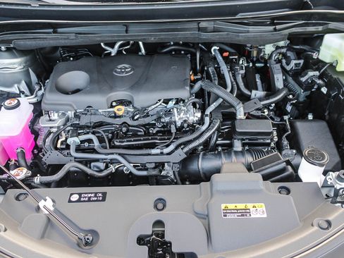 New 2026 Toyota Sienna LE FWD image 14