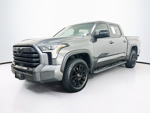 Used 2025 Toyota Tundra Limited image 3