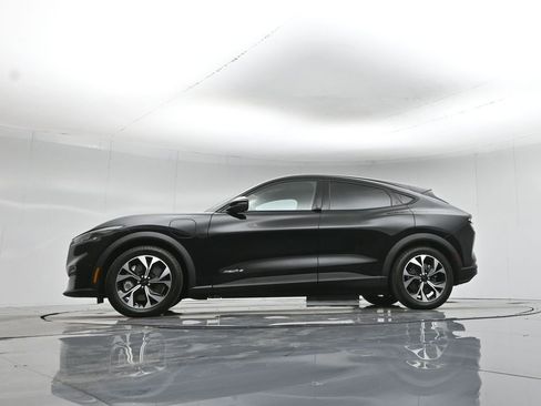 Used 2024 Ford Mustang Mach-E Select image 8