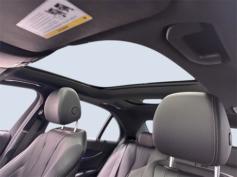Certified 2023 Mercedes-Benz E 350 4MATIC Sedan image 29