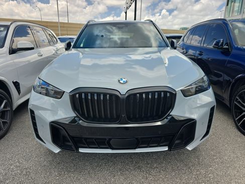 Certified 2024 BMW X5 sDrive40i w/ M Sport Package RWD image 2