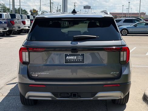 Certified 2025 Ford Explorer Platinum w/ LUX Leather Package AWD/4WD image 5