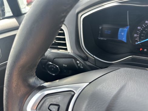 Used 2014 Ford Fusion SE w/ Equipment Group 202A image 21