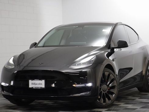 Used 2022 Tesla Model Y Performance image 1