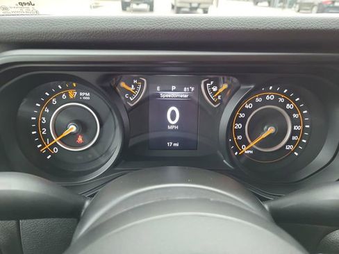 New 2025 Jeep Gladiator Sport image 10