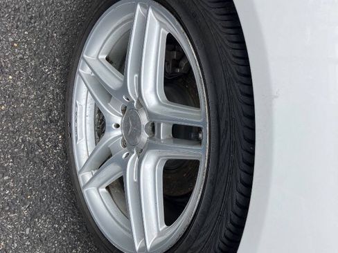 Used 2013 Mercedes-Benz C 250 Coupe image 18