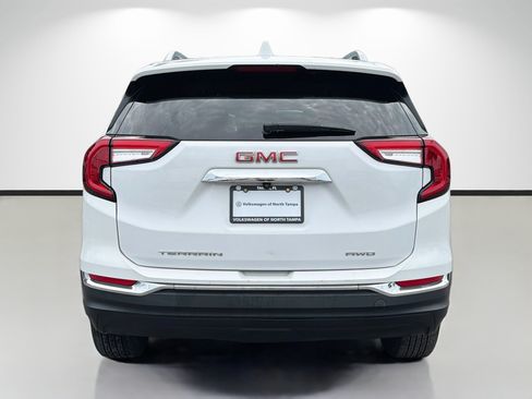 Used 2023 GMC Terrain SLT AWD/4WD image 4