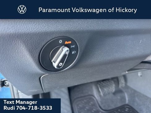 Used 2026 Volkswagen Jetta SE FWD image 15