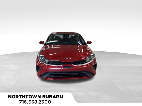 Used 2023 Kia Forte LXS FWD image 4