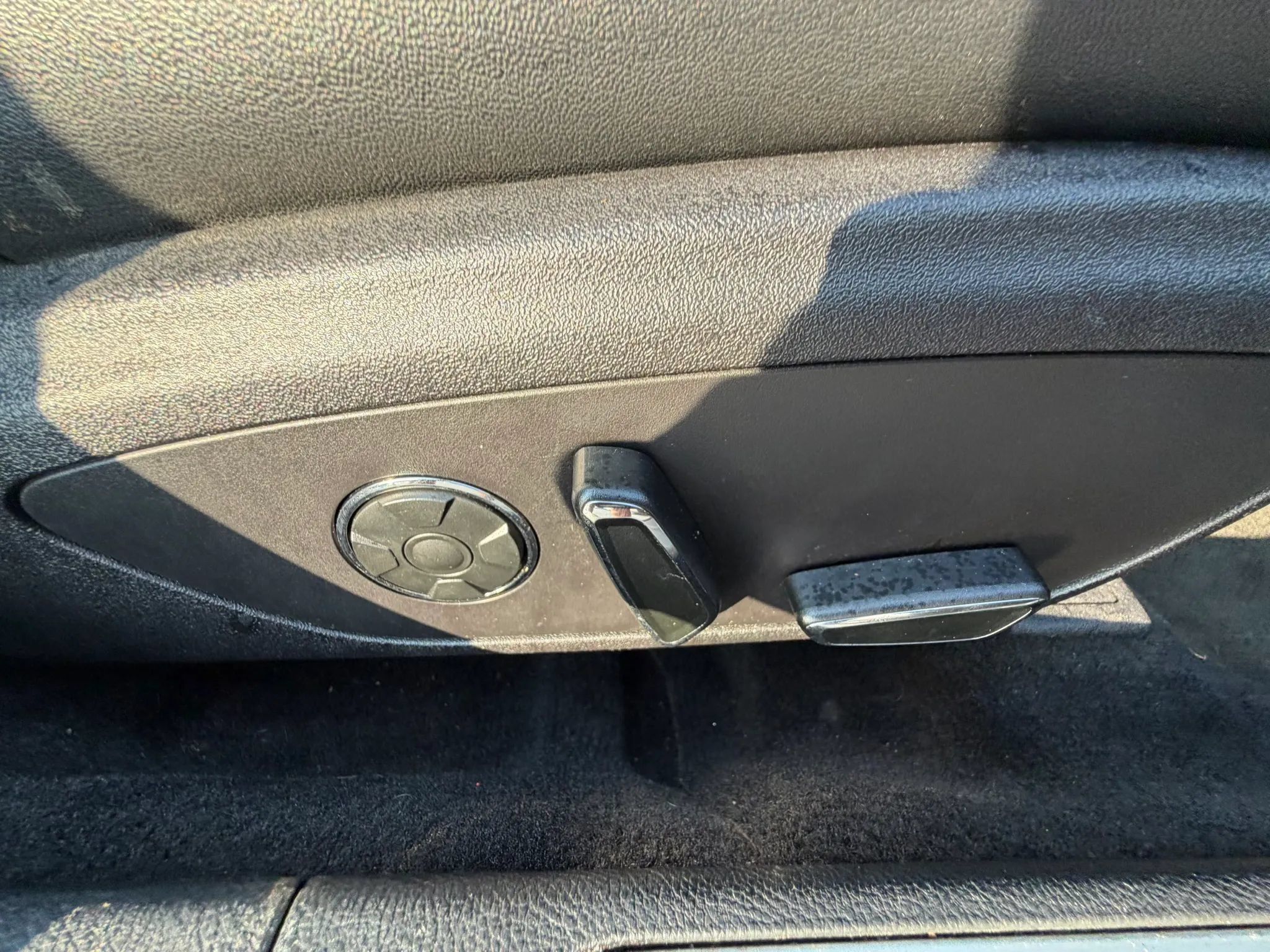 Used 2016 Lincoln MKZ AWD w/ Equipment Group 300A Reserve image 28