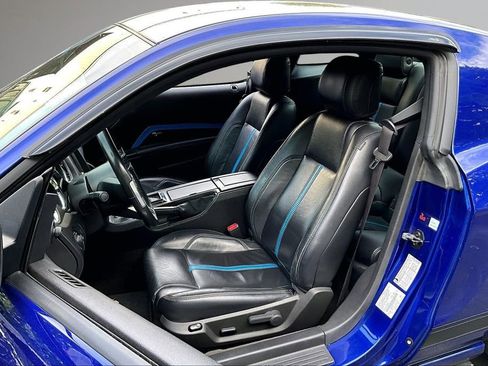 Used 2013 Ford Mustang GT Premium w/ Electronics Pkg RWD image 21