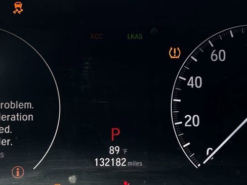 Used 2018 Honda Accord Touring image 17