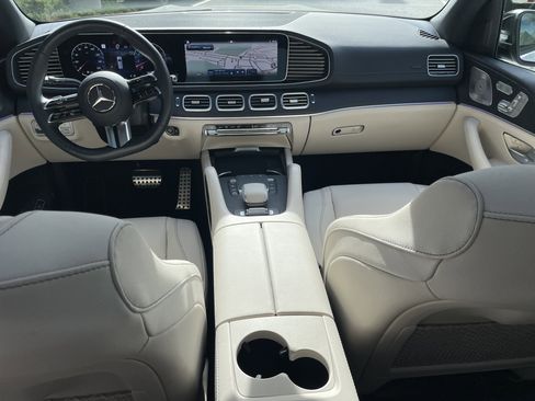 Certified 2025 Mercedes-Benz GLS 450 4MATIC image 26