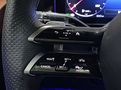 Certified 2024 Mercedes-Benz GLC 300 4MATIC image 11