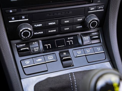 Used 2018 Porsche 911 GT3 image 18