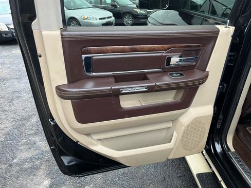 Used 2016 RAM 2500 Longhorn w/ Convenience Group image 26