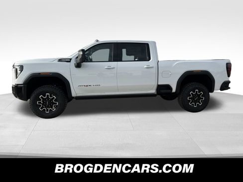 New 2026 GMC Sierra 2500 AT4X image 5