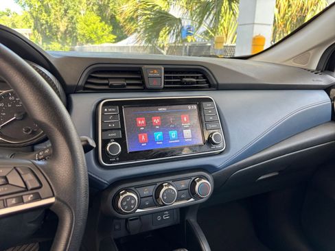 Used 2025 Nissan Versa SV FWD image 20